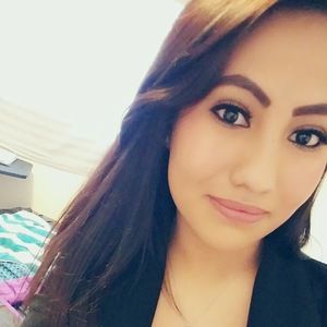 Meet your Posher, Beatriz